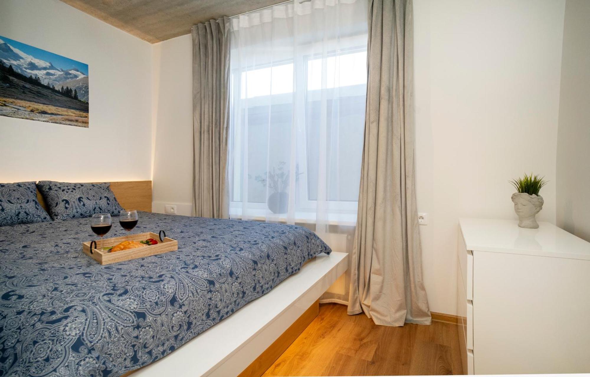 Fort63 Apartments Каунас Номер фото